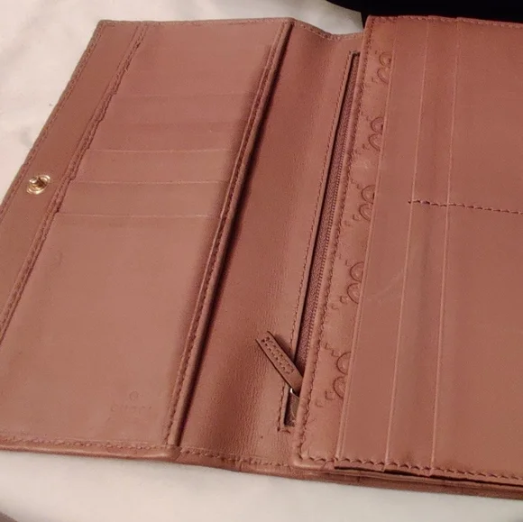🔥Authentic Gucci Continental Pink Wallet - Picture 3 of 6